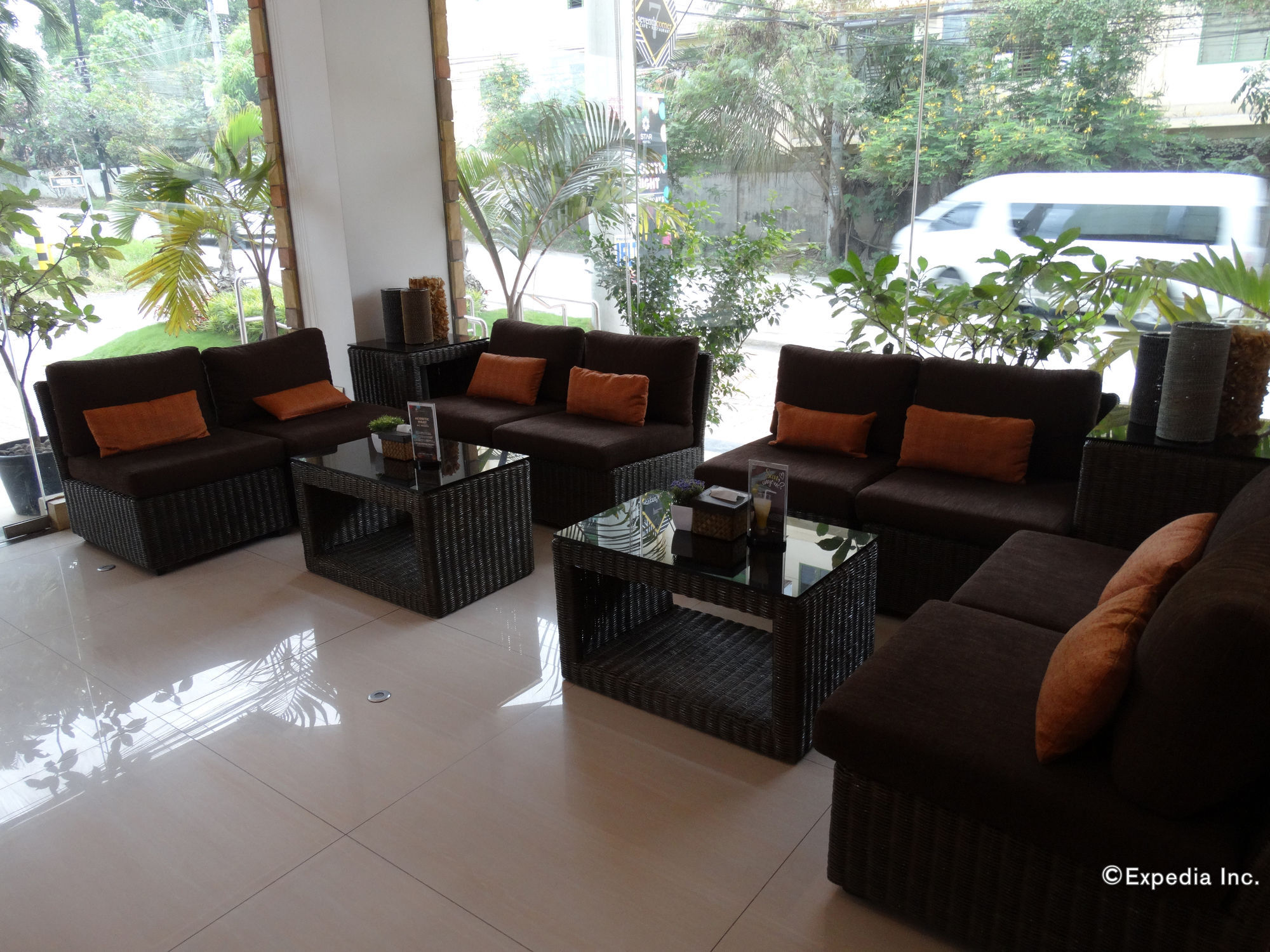 Star Hotel Davao City Eksteriør billede